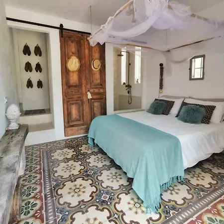 La Cabane Sea View Holiday אוסטוני