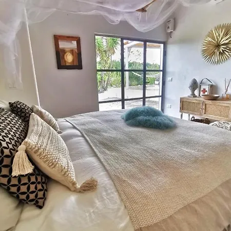 בית נופש La Cabane Sea View Holiday