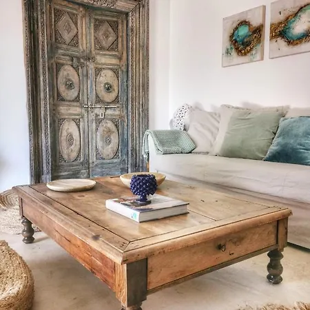 בית נופש La Cabane Sea View Holiday *
